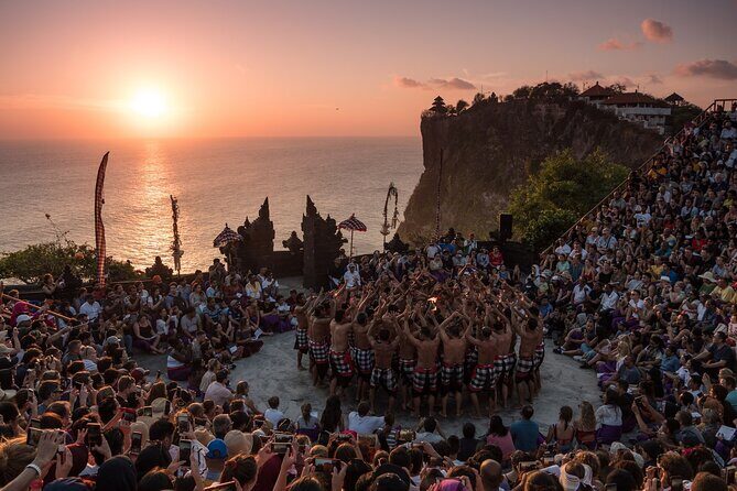 Uluwatu Cliff Temple sunset Tour with Kecak Show and Sea Food Dinner at Jimbaran Beach - The Kecak Show at Uluwatu: Fire, Chanting, and What Makes It Feel Different