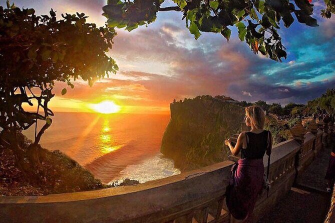 Uluwatu Sunset, Kecak Dance, and Dinner Jimbaran Beach - Jimbaran Beach dinner: set seafood by the water, and how to set expectations