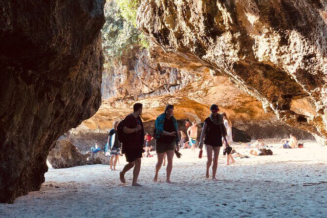 Uluwatu Sunset, Kecak Dance and Jimbaran Seafood Dinner - Stop 3: Tanjung Benoa water sports (optional, and it can change your day)