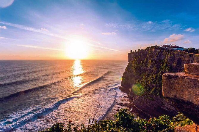 Uluwatu Surrounding: GWK- Padang Beach- Uluwatu Temple - How the GWK–Beach–Temple loop actually feels for your day