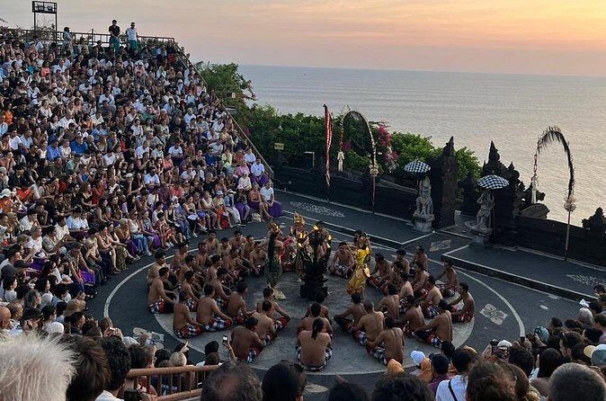 Uluwatu Temple Entrance & Kecak Dance Tickets - How the Guide Makes or Breaks the Experience