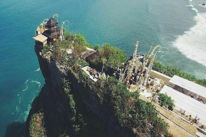 Uluwatu Temple Kecak Fire Dance Private Guided Tour - Uluwatu Temple: Cliff Views and Monkey-Proof Moves