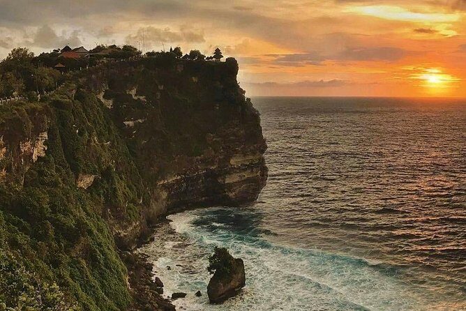 Uluwatu Temple Kecak Fire Dance Private Guided Tour - Jimbaran Seafood Dinner: Budget and Expectations You Should Set Now
