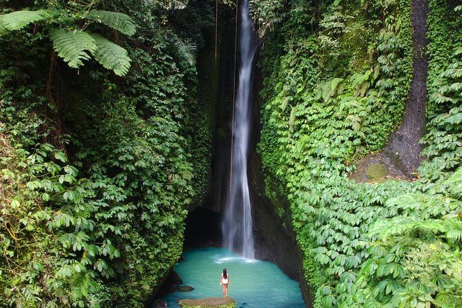 West Bali Tour: Taman Ayun, Ulun Danu Beratan, Jatiluwih Rice Terrace, Tanah Lot - Stop 3: Ulun Danu Beratan Temple on Lake Bratan
