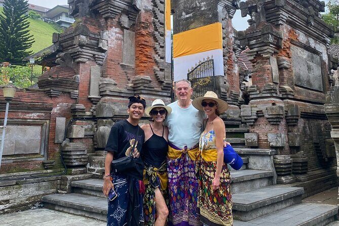 Wonderful of Ubud Private Guided Tour - Getting picked up across Bali, and staying online with free Wi-Fi