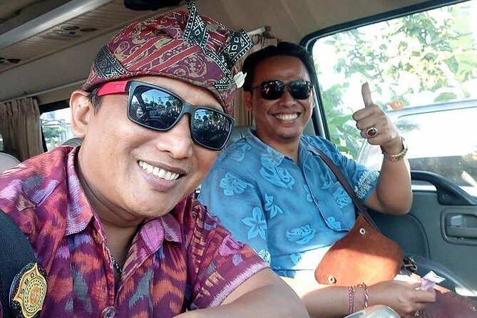 Your Bali Private Driver with Car – Full Day Flexible Tour - The driver-as-photographer and real guide help